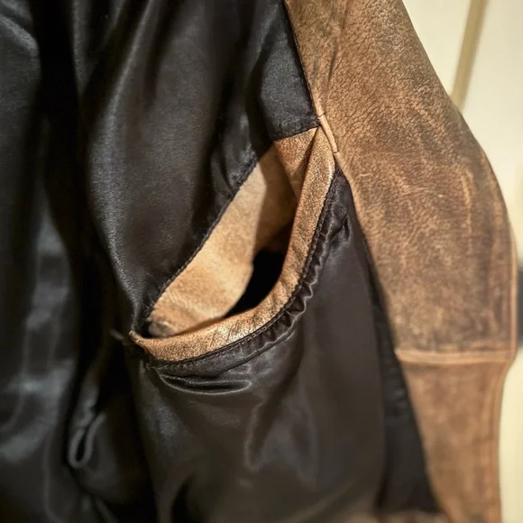 Vintage 90’s Men’s Brown Leather Bomber Jacket - Picture 9 of 16